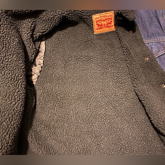 NWOT Levi Strauss Faux Fur Jean Jacket - Picture 4 of 5